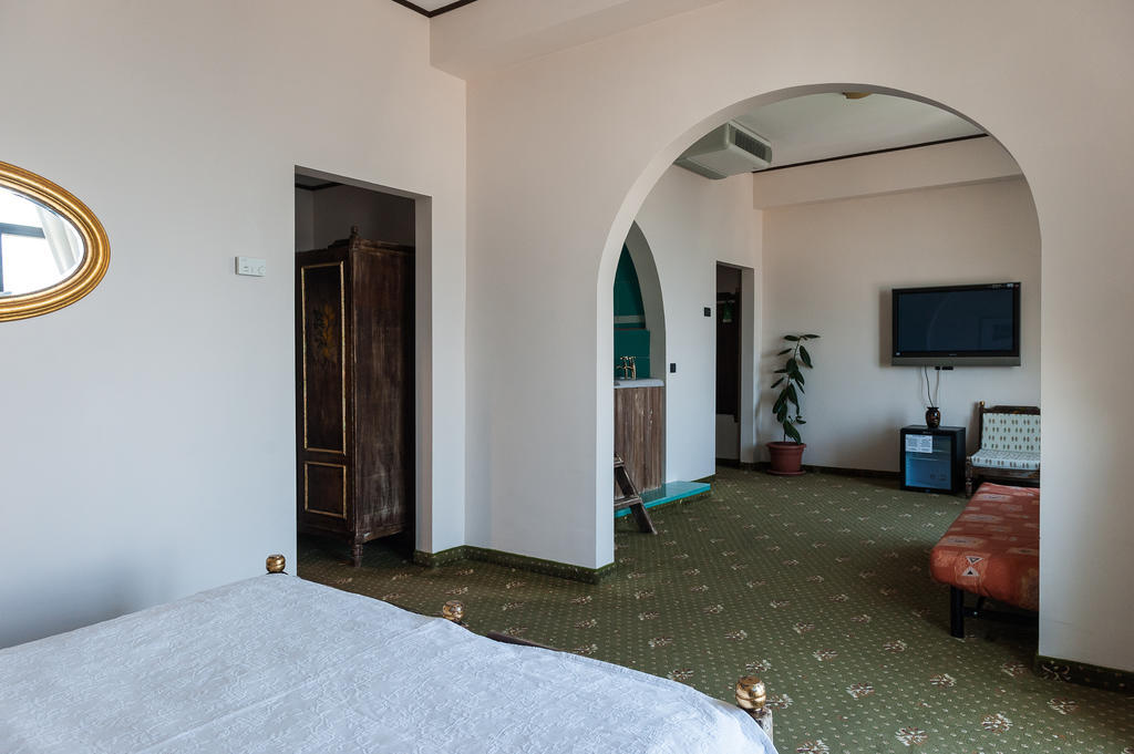 Hotel Palace Rrt Constanta Exterior photo